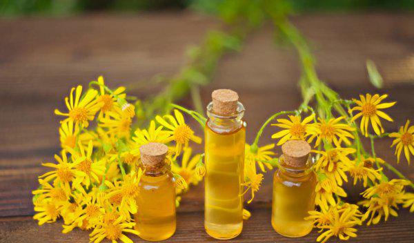 精华液的主要成分是什么