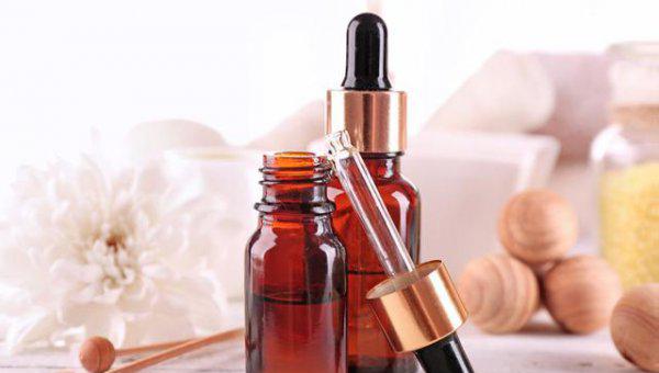 精华液的主要成分是什么