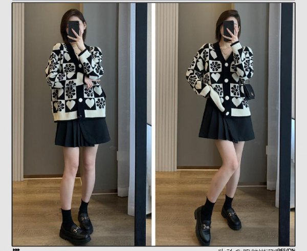 黑色百褶裙配什么上衣好看