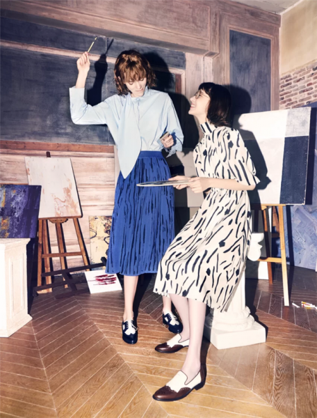 小皮鞋怎么搭配衣服裤子