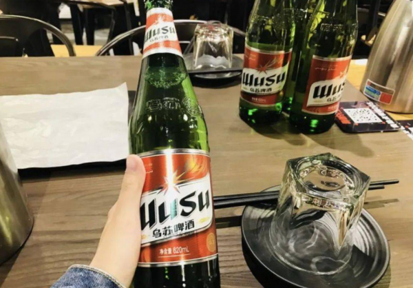 乌苏啤酒是哪里产的品牌