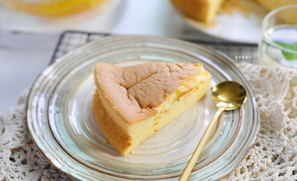 戚风蛋糕膨胀太高开裂原因