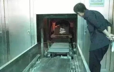 人体火化场火化的全部过程