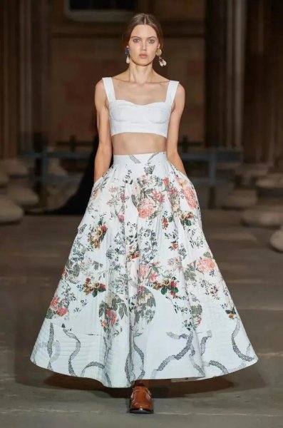 今年秋季流行什么女装