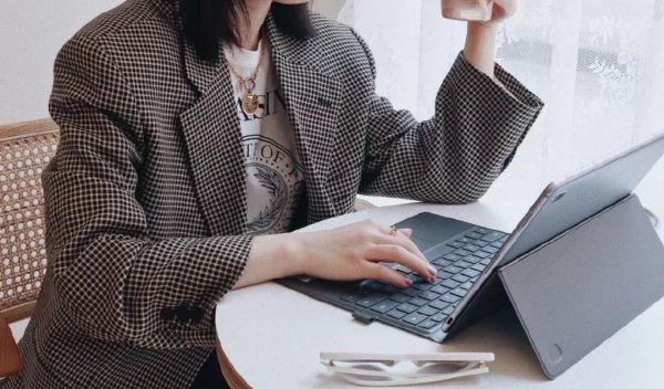 笔记本电脑尺寸一般是多少合适