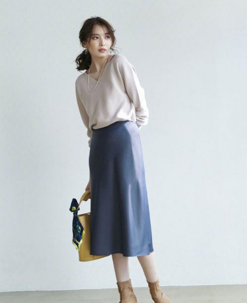 灰蓝色配什么颜色最搭