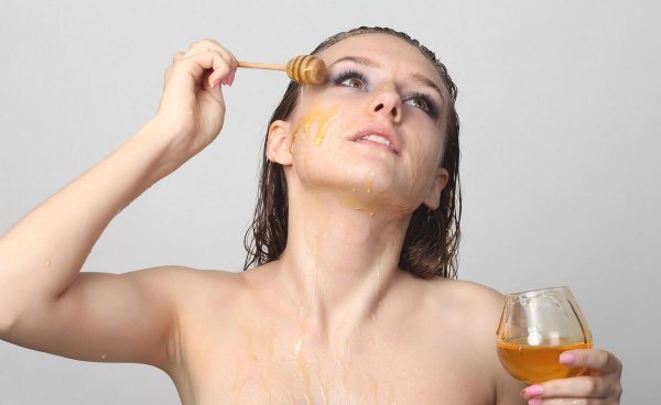 蜂蜜可以每天晚上直接涂脸上吗