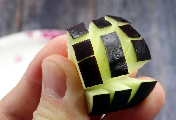 绿色茄子和紫色茄子区别图片