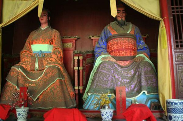 孔子的父亲叫什么名字