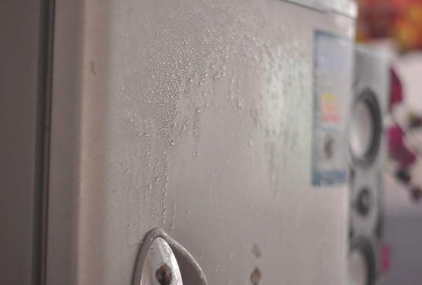 回南天墙面潮湿怎么处理方法