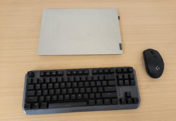 平板电脑和笔记本电脑哪个更实用