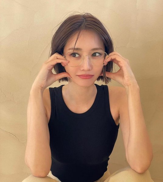 长脸剪什么短发好看图片