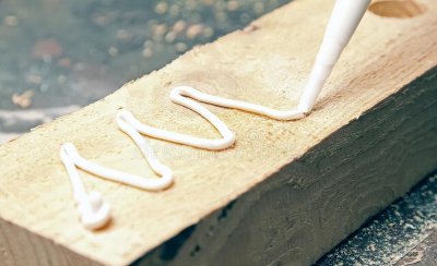 520胶水用什么溶解 手被502胶水粘了怎样去除小妙方