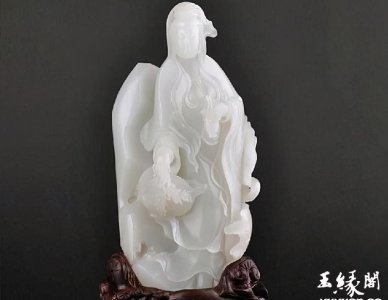 和田玉和翡翠的区别 翡翠和田玉哪个价值更高