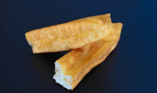 煮油条的做法家常 最简单的家常油条做法