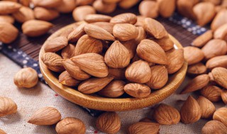 什么人不宜吃杏仁 杏仁不适合什么人吃