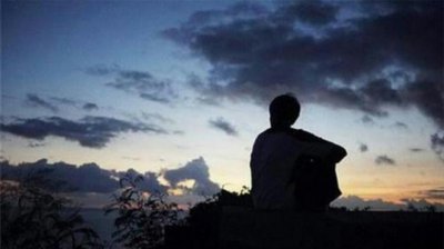 男人对爱而不得的女人是什么心态 爱而不得会让男人痛苦吗