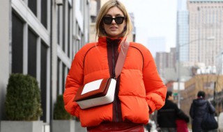 羽绒服上的脏怎么去除小窍门 羽绒服脏了如何清洗去除污渍