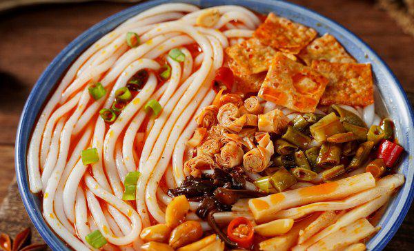 螺蛳粉的臭是什么导致的