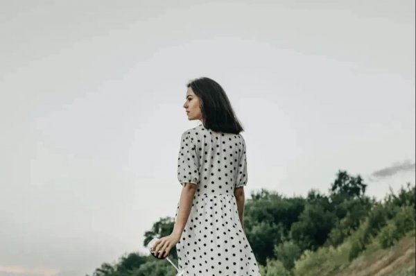 女朋友不开心怎么哄