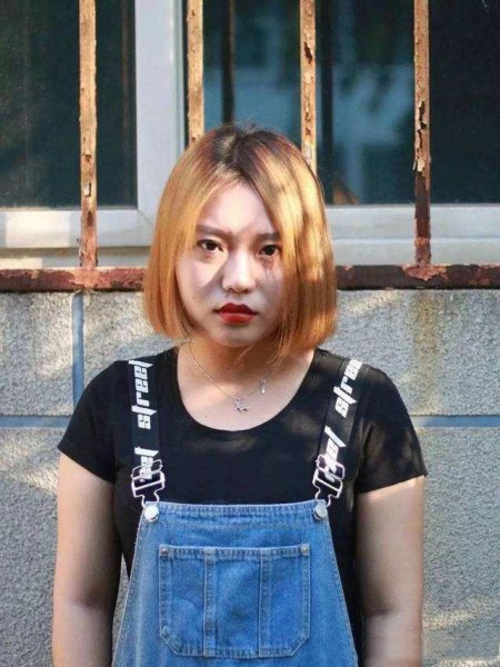 李雪琴学历是真的吗