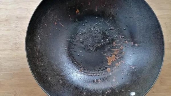 鞋子划痕用什么能擦掉