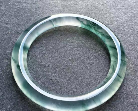 圆条和正圈手镯哪种更好