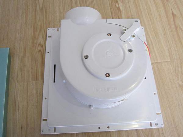 封闭卫生间怎么通风除臭