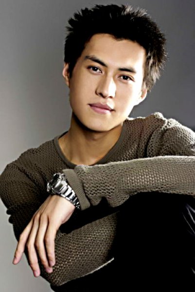 靳东是山东哪里人