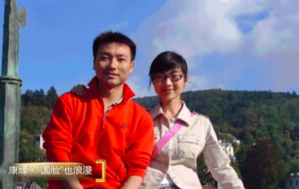 央视主持人康辉个人资料简介