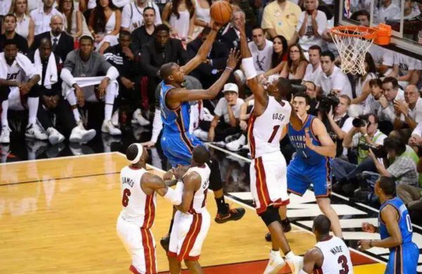 詹姆斯总冠军有几个