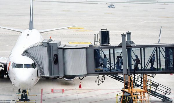 摆渡车是什么意思