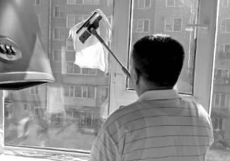 窗户上有水珠是怎么回事