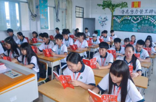 我国义务教育几年