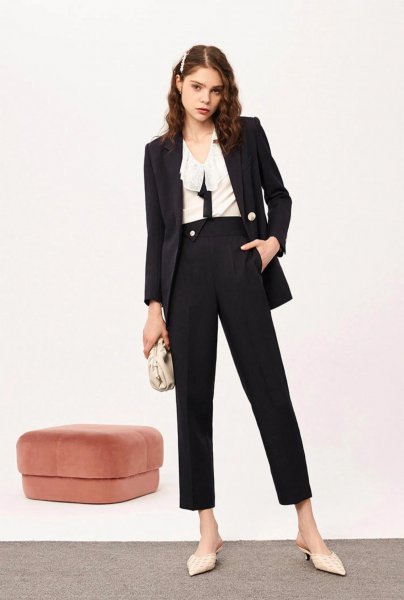 正装是指什么样的衣服女士