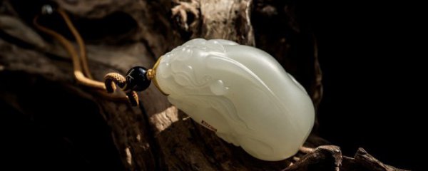 貔貅摆件旁边摆什么