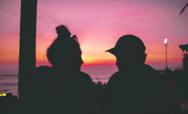 异地恋到了平淡期怎么办