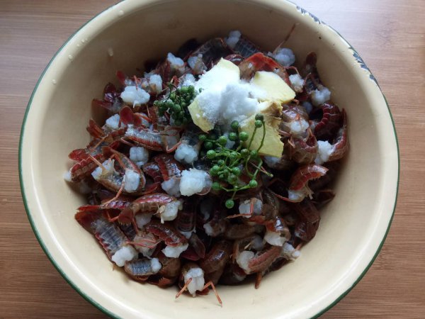 小龙虾入味诀窍很管用