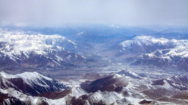 飞机安全系数高吗