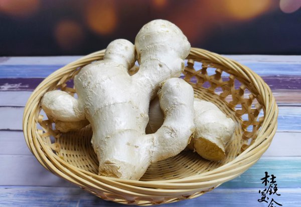 10种绝对不能放冰箱的食物