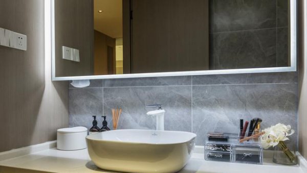 卫生间门一般开着还是关着