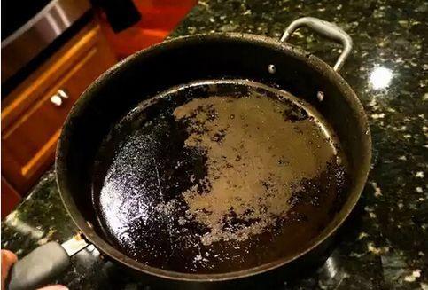 锅糊了怎样去掉糊锅底