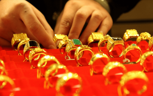 去金店买首饰怎样防止被坑