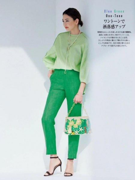 黑黄皮肤穿什么颜色衣服显白