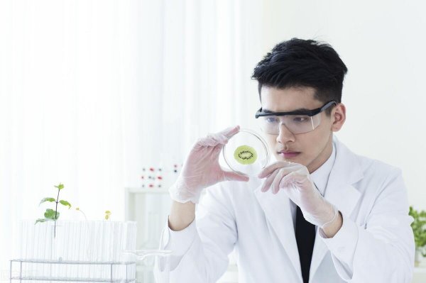 事业心责任感方面的表现