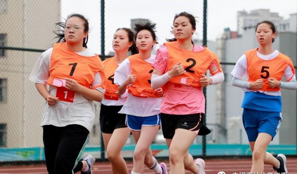 中考体育考试穿衣禁忌