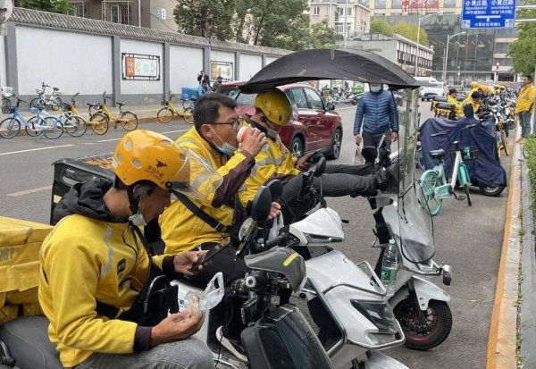 低学历在深圳做什么工作好