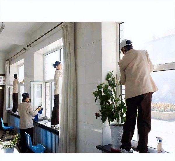 低学历在深圳做什么工作好