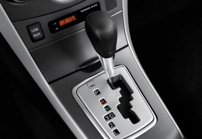 爬坡用什么档位 自动挡汽车上下坡时用什么档位最正确