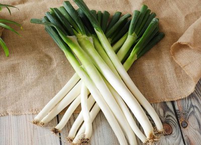 新鲜大葱怎样保存时间长 家里买回来大葱长期储存方法